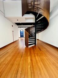 Club Street (D1), Office #615707771